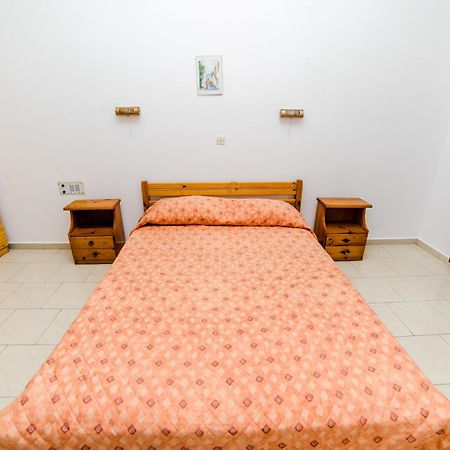 Erato Hotel Apartments Rethymno  Bagian luar foto