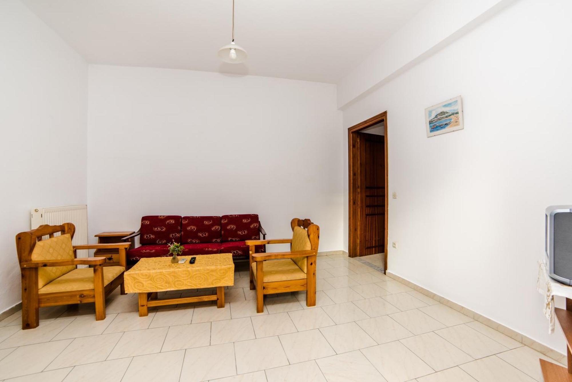 Erato Hotel Apartments Rethymno  Bagian luar foto