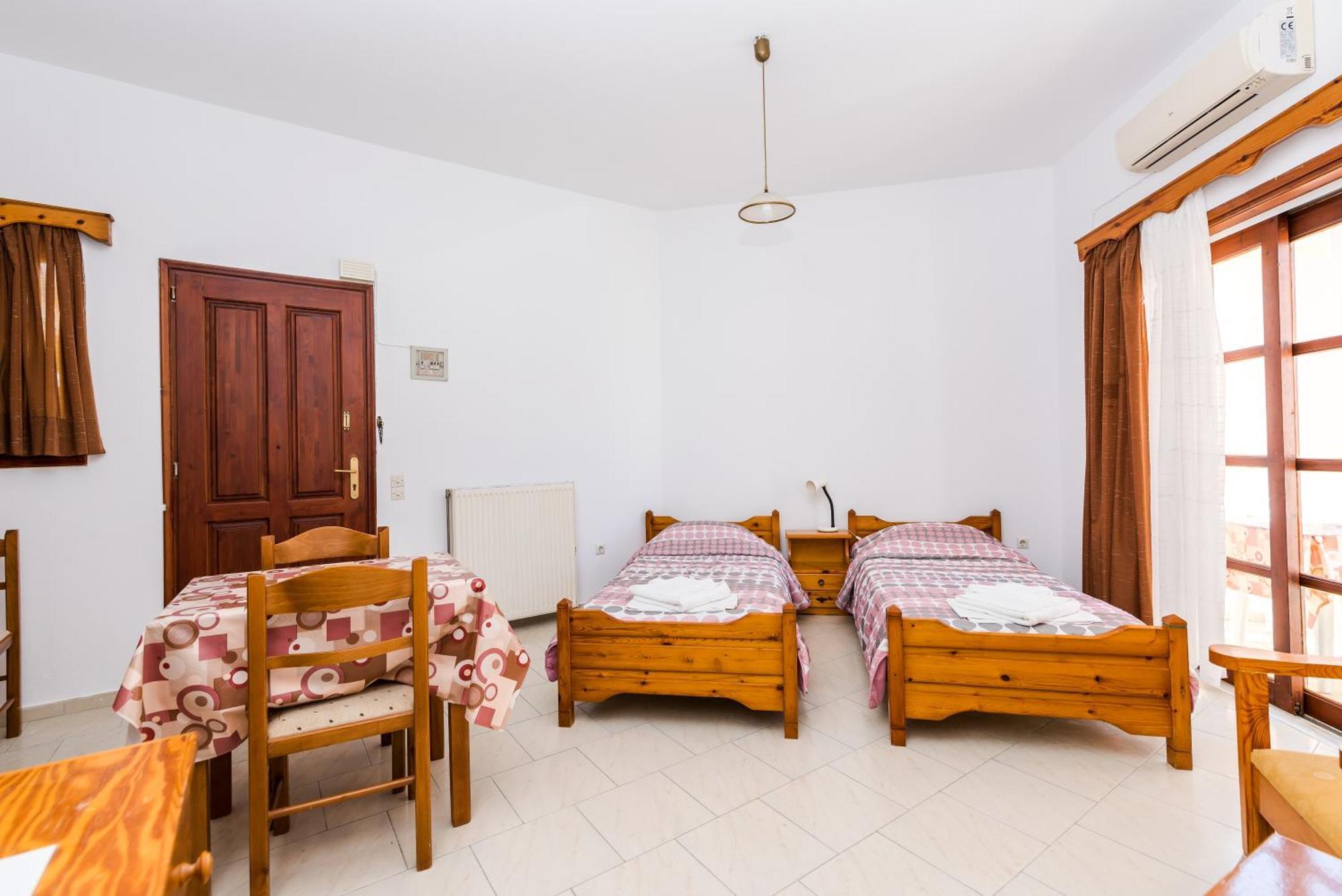 Erato Hotel Apartments Rethymno  Ruang foto