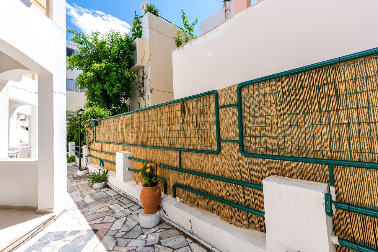 Erato Hotel Apartments Rethymno  Bagian luar foto