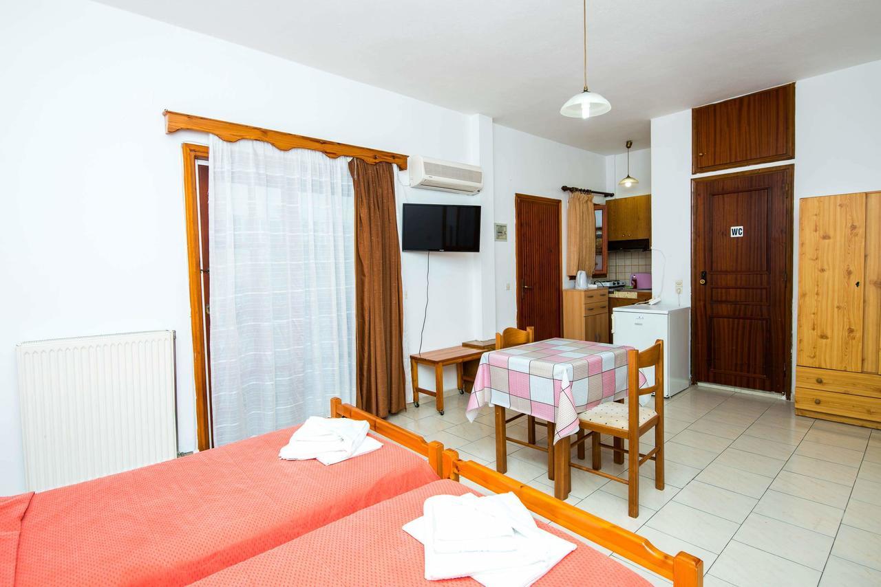 Erato Hotel Apartments Rethymno  Bagian luar foto