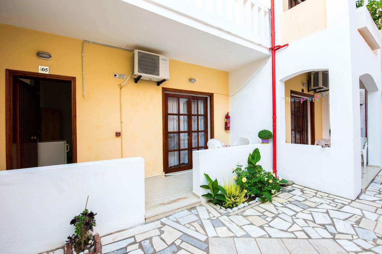 Erato Hotel Apartments Rethymno  Bagian luar foto